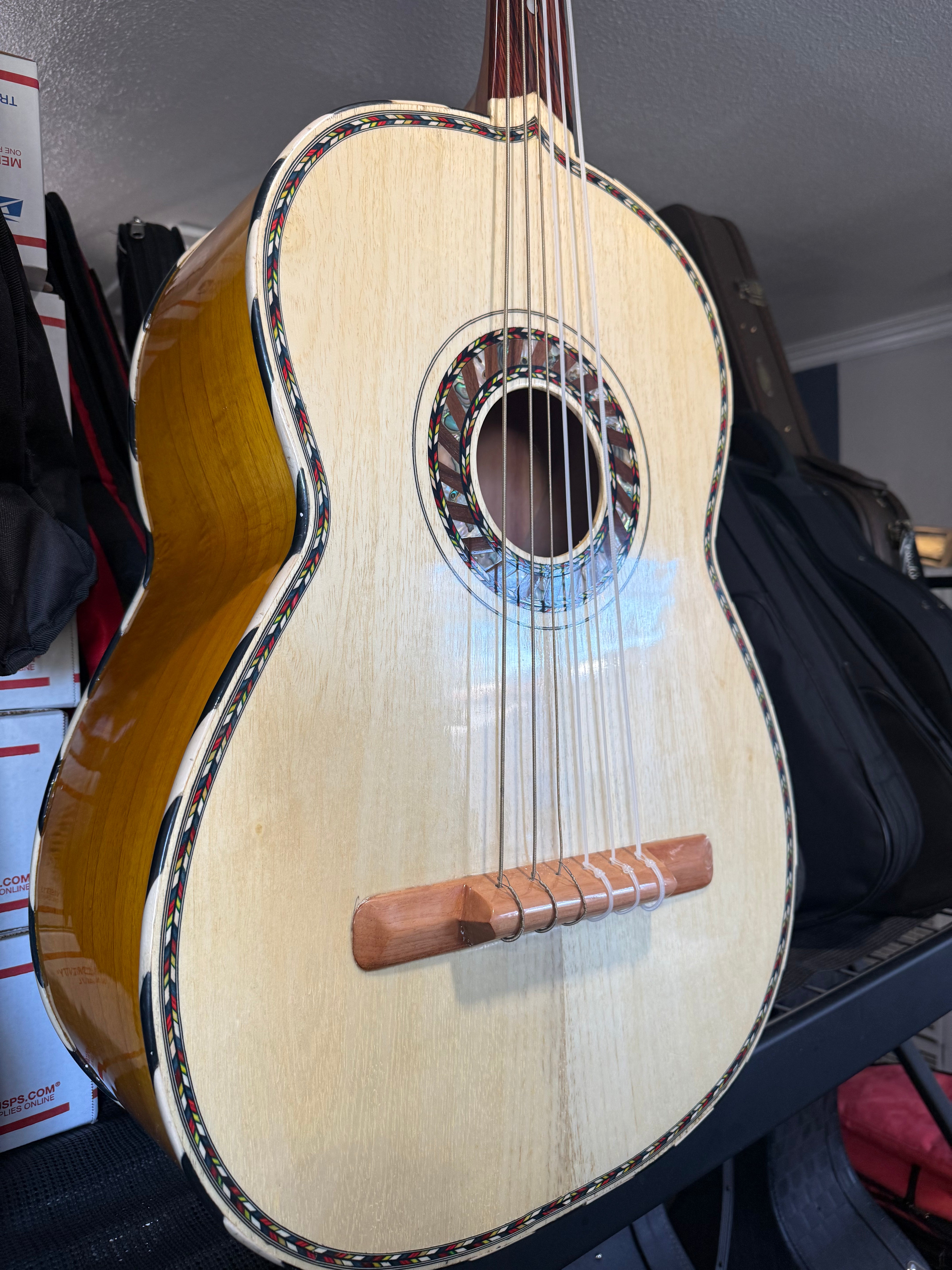 VTV - Guitarron Size 2