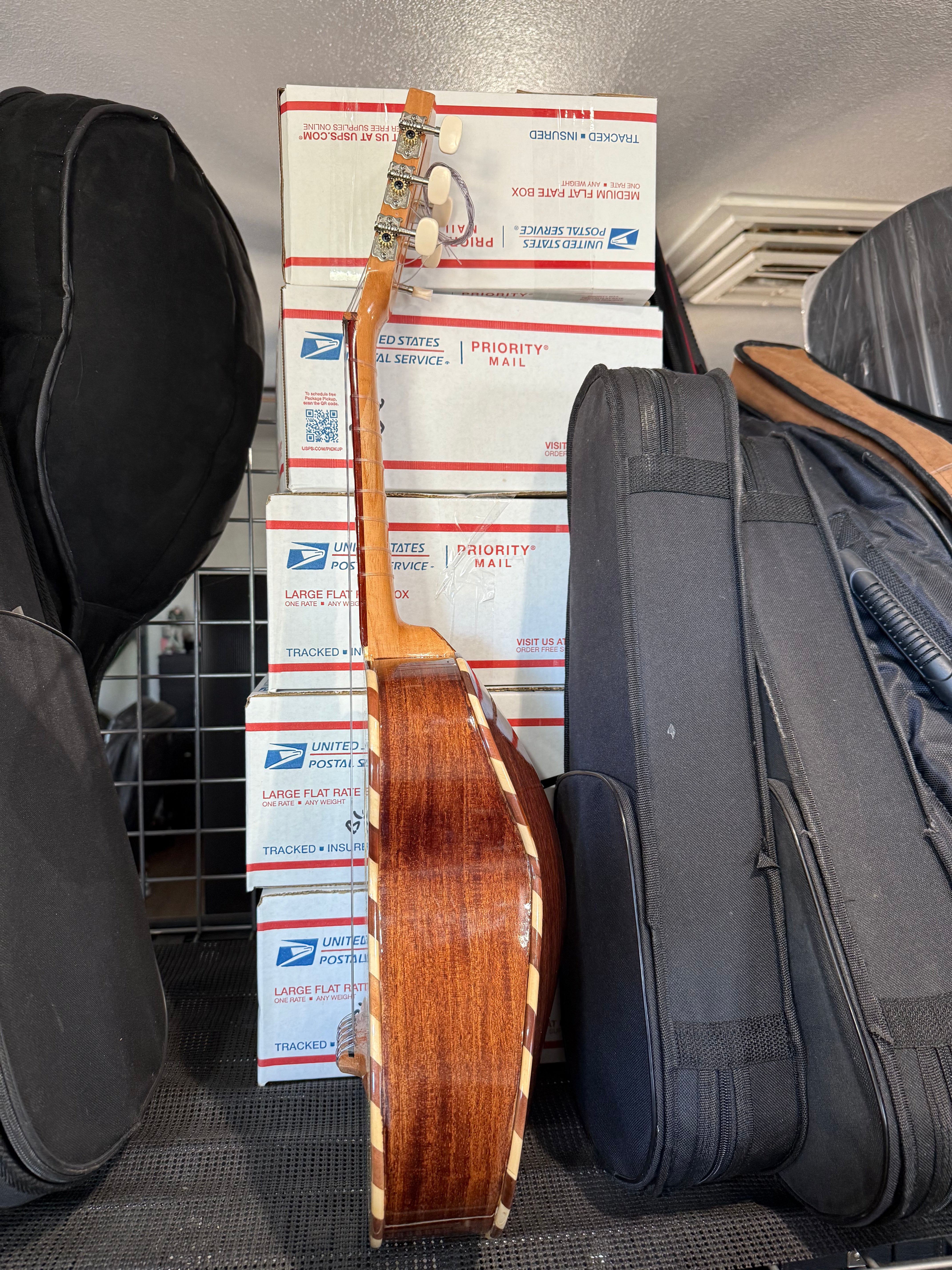 3/8 Size VTV Vihuela