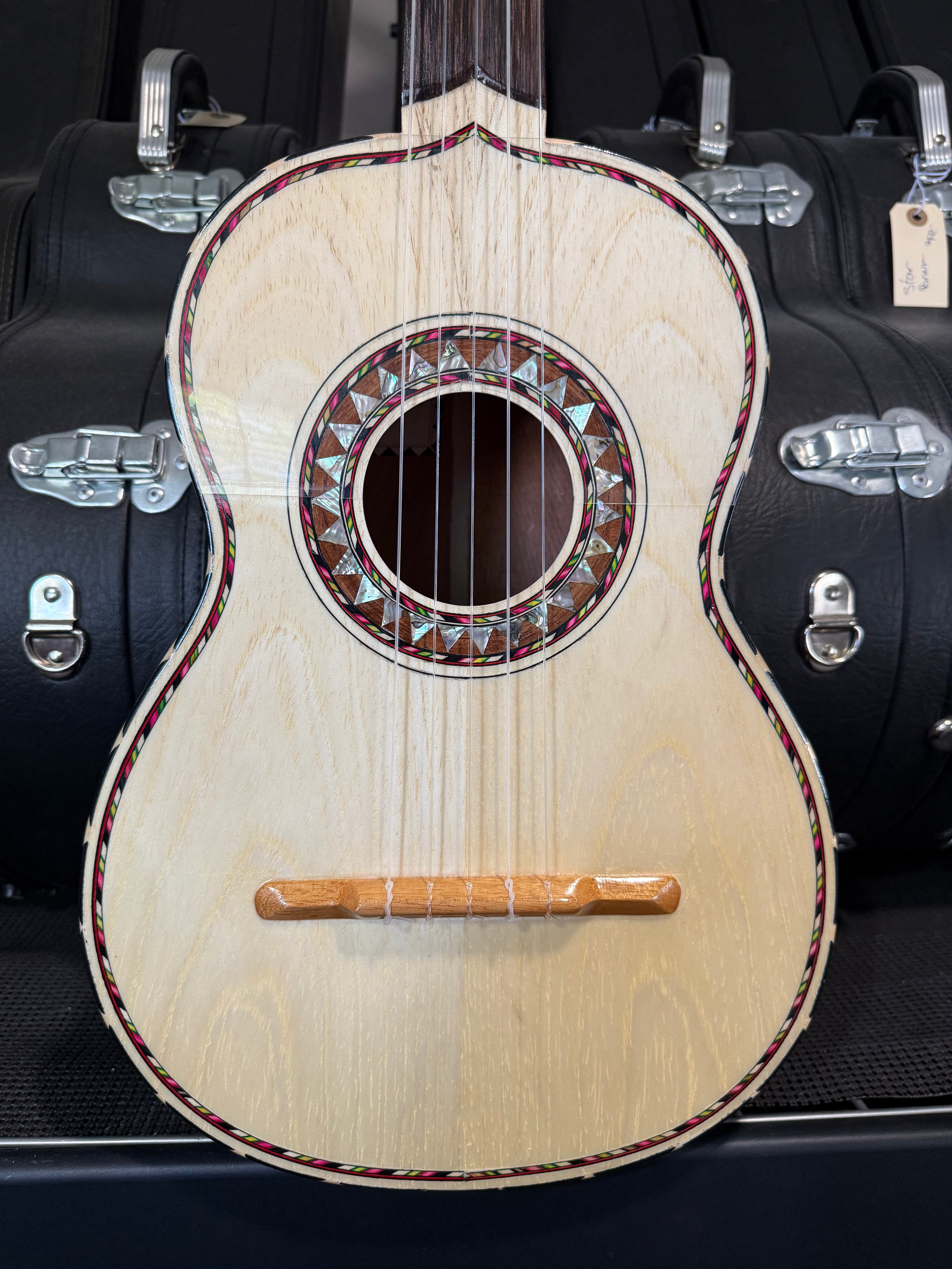 Roberto Morales Vihuela Size 2 Traditional