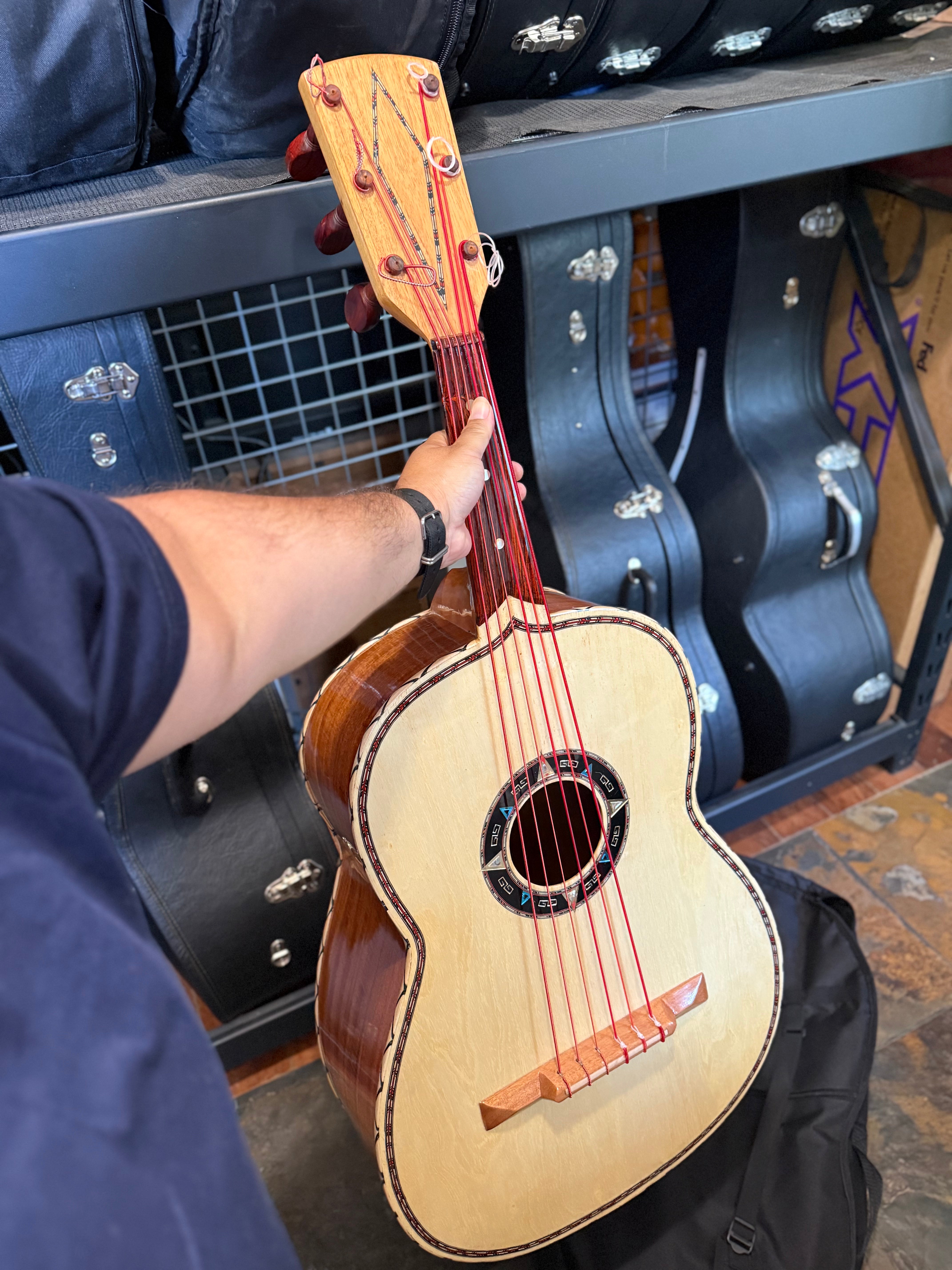 Lauderia Ramirez Guitarron Size 2